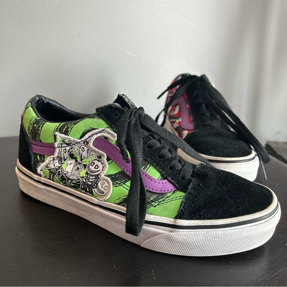 Vans Old Skool The Nightmare Before Christmas Lock, Shock & Barrel Sneakers - Picture 12 of 12